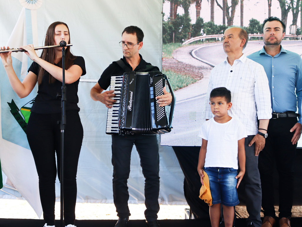 Zortéa celebra entrega da revitalização das SC-390 e SC-467