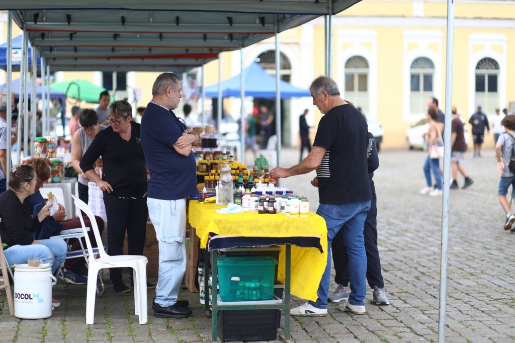 Feira do Colono e Viver São Chico movimentam o Aterro da Babitonga no próximo sábado