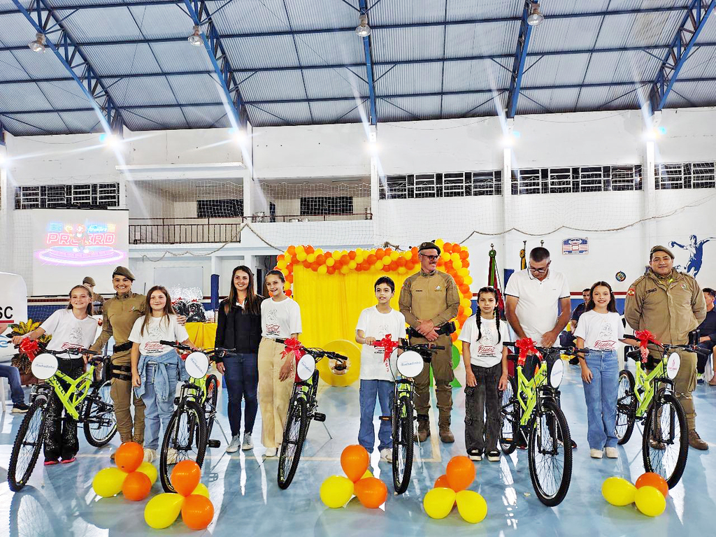 Proerd Piratuba forma mais 94 alunos