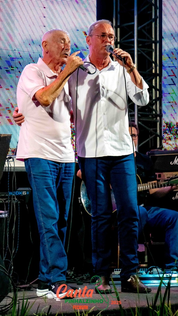 Canta Pinhalzinho reconhece talentos da cidade