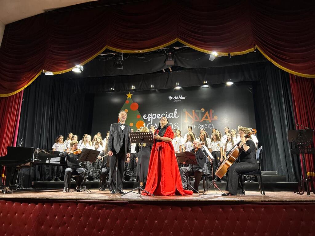 Harmonia-Lyra leva ao palco espetáculo de Natal com 47 artistas em cena