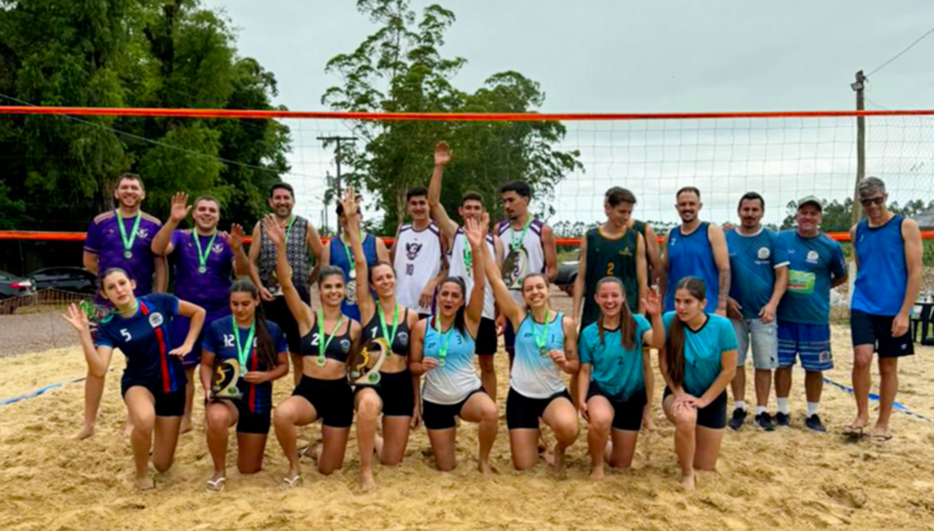 REALIZADA MAIS UMA EDIÇÃO DA TAÇA CIDADE DE VÔLEI DE DUPLA