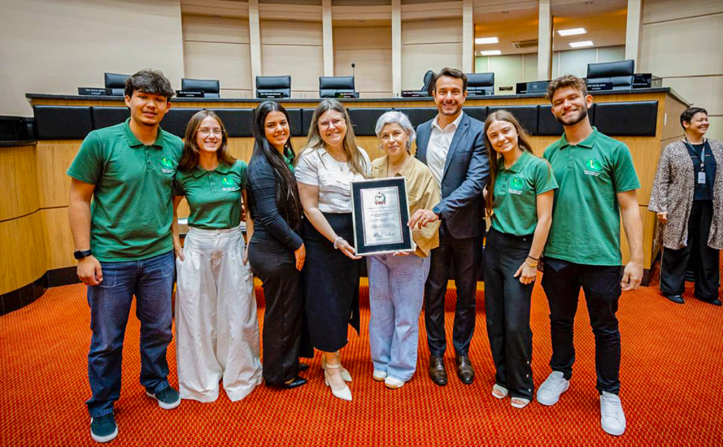 ALUNOS DO BULCÃO VIANA REPRESENTARAM O MUNICÍPIO NO PROJETO JOVEM PARLAMENTAR