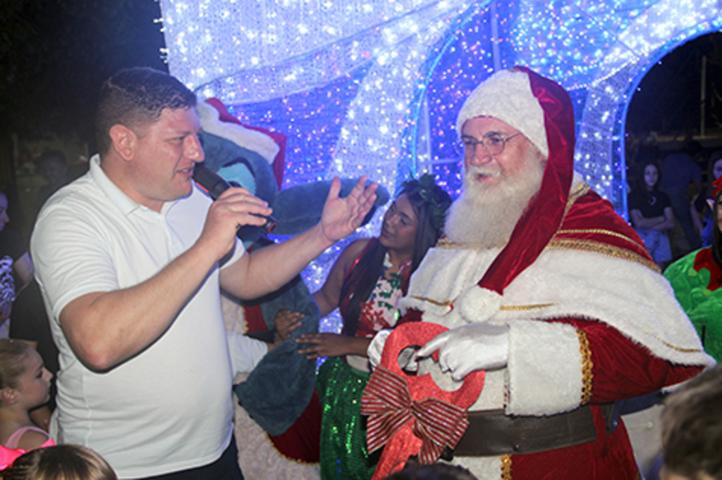 Uma grande festa para anunciar o Natal