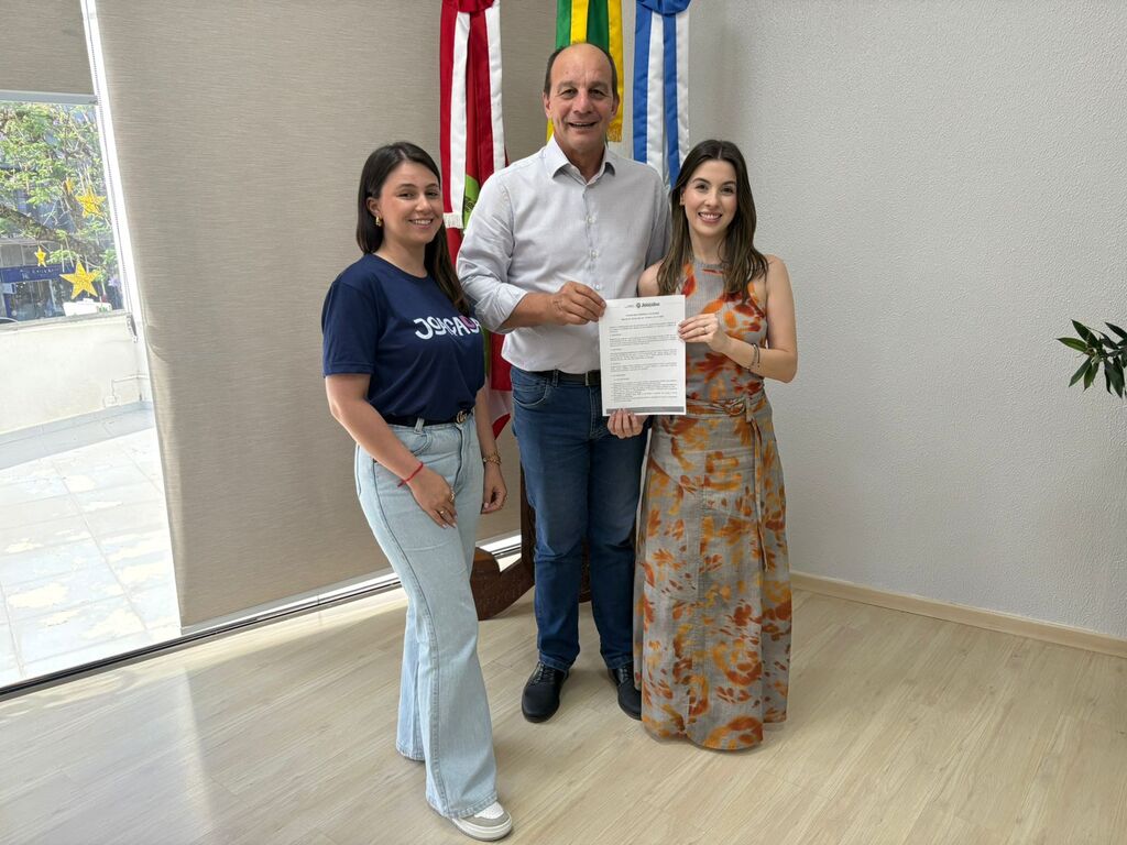 Programa “Joaçaba, eu curto, eu cuido” ganha novo reforço com adoção de parklet no Centro