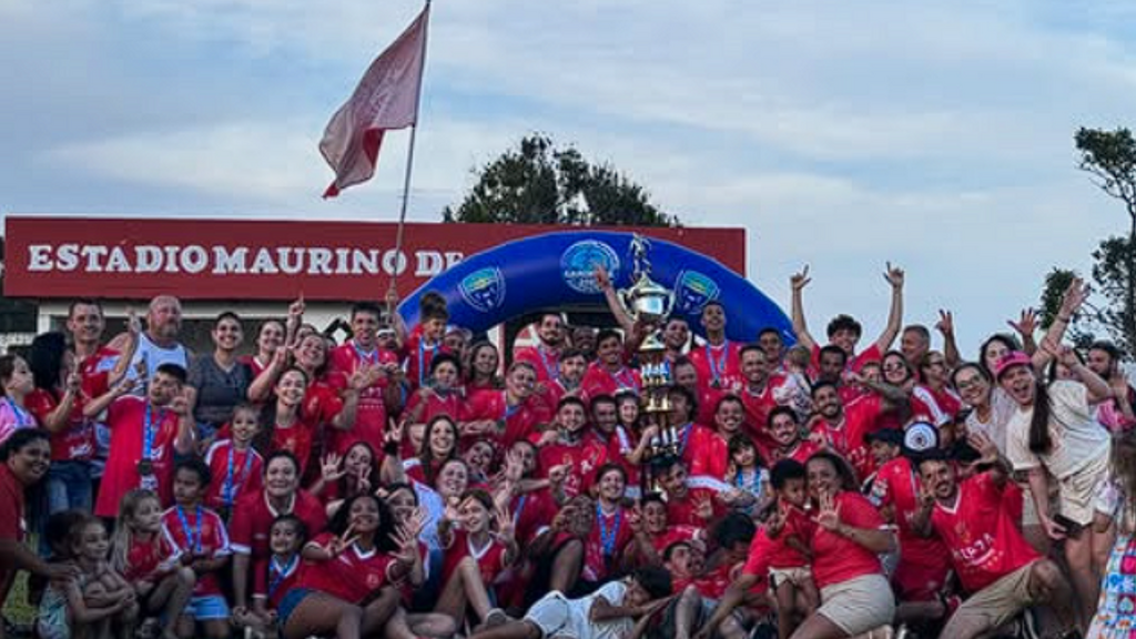 Foto: Divulgação Sec Turismo Garopaba - Limeira e Campinense são os grandes campeões do Municipal de Garopaba 2025