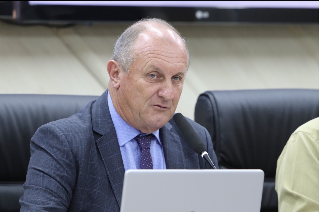 Após tombamento de vagões, Frente Parlamentar discute urgência na realocação de famílias no Pinheirinho