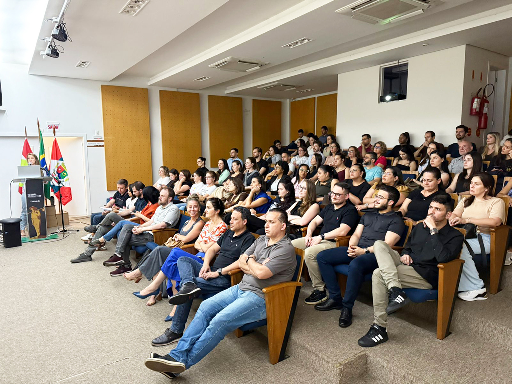Concórdia realiza capacitação para médicos e odontólogos sobre revisão da lista de medicamentos