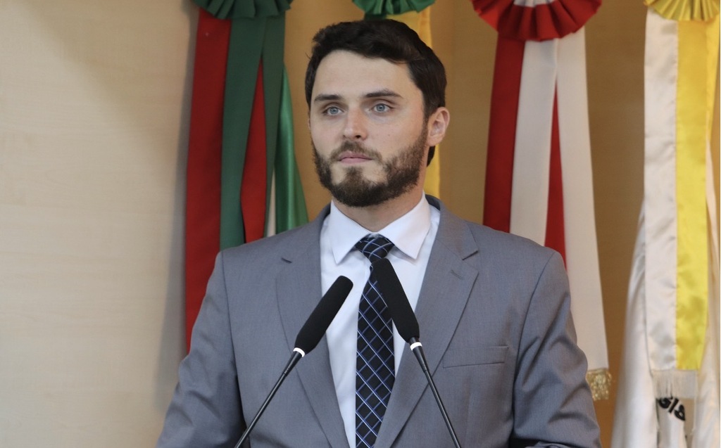 Câmara de Criciúma aprova requerimento que cobra esclarecimentos sobre uso das ambulâncias