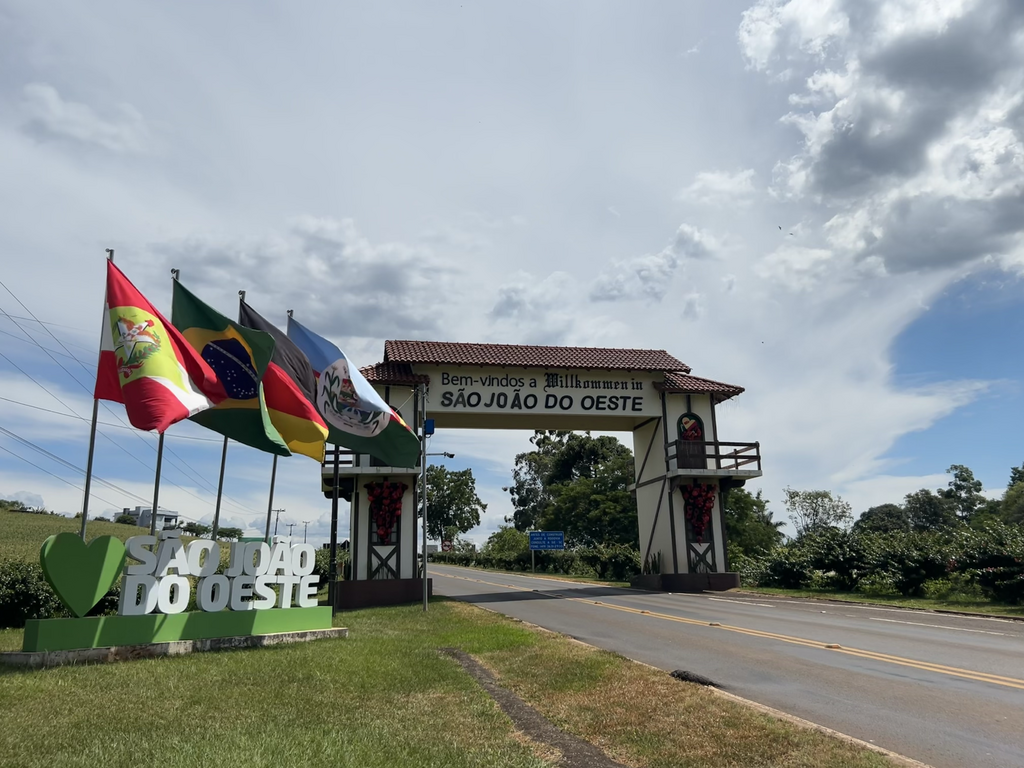 São João do Oeste comemora 34 anos com programação especial