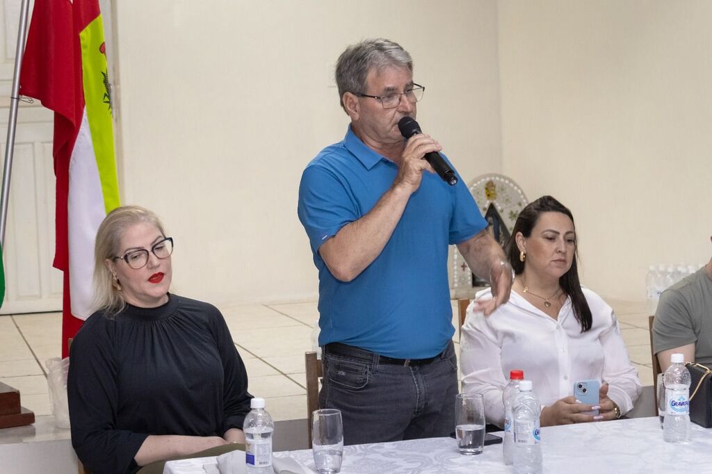 PASSO DE TORRES ENTREGA MAIS DE 50 MATRÍCULAS DO PROGRAMA LAR LEGAL NO NÚCLEO ALZIRA