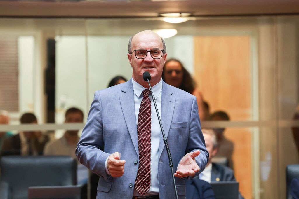 ALESC APROVA LEI DE ZÉ MILTON QUE BENEFICIA HOSPITAIS DE URGÊNCIA E EMERGÊNCIA EM SC