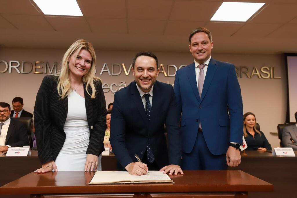 Advogado de Joinville, Óliver Pereira assume presidência interina da OAB/SC