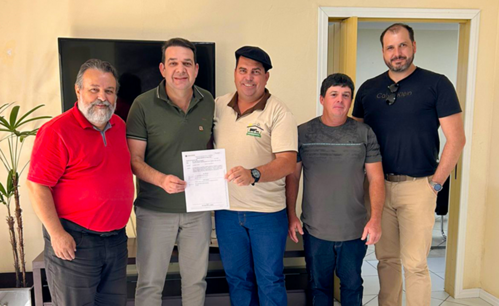 COOPERAGROSUL ENTREGA OFÍCIO DE EMENDA PARLAMENTAR