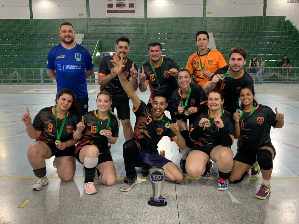 Fireball conquista o título do Campeonato Municipal de Vôlei Misto em Otacílio Costa