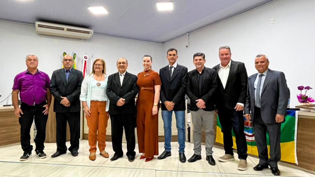 CÂMARA REALIZA SESSÃO SOLENE EM HOMENAGEM A JOÃO BATISTA DE SOUZA