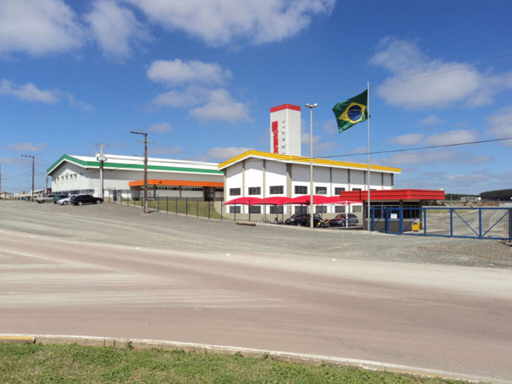 Brandili fecha fábrica em Otacílio Costa