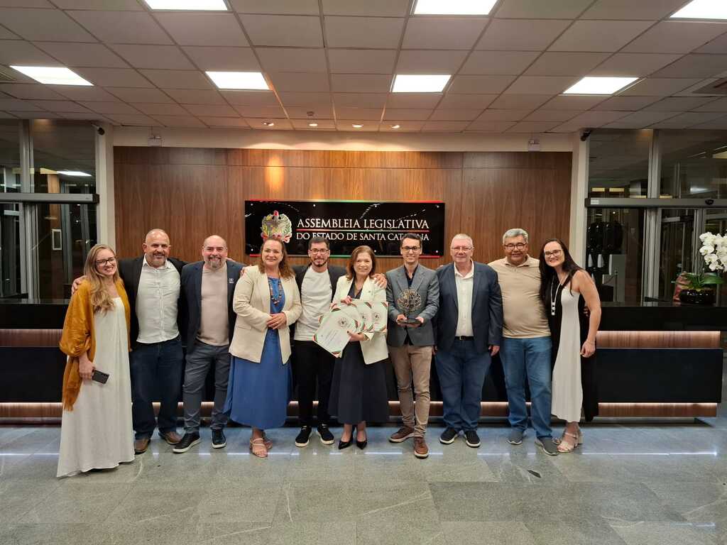 Águas de São Francisco do Sul recebe certificação de Responsabilidade Social da ALESC