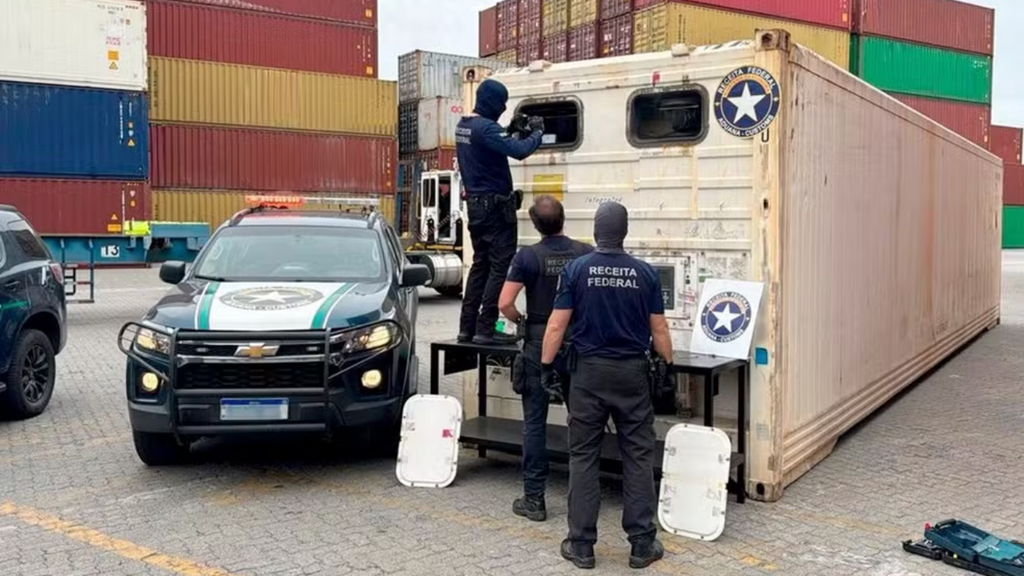 Foto: Receita Federal/ Divulgação - Mais de 50 quilos de cocaína são apreendidos em contêiner no Porto de Itajaí