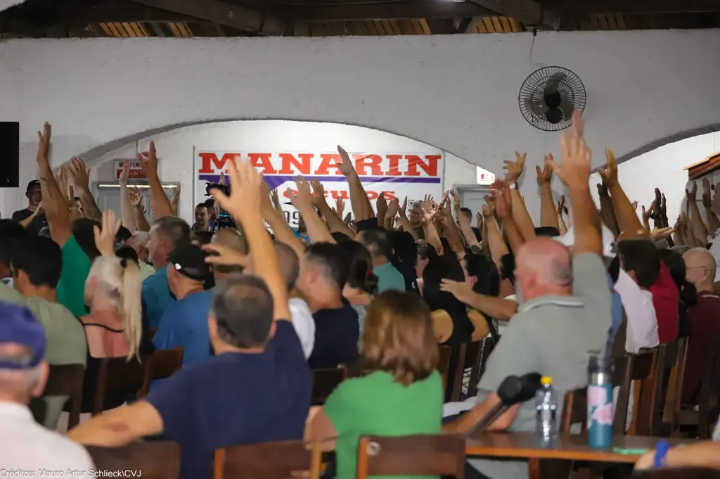 Moradores protestam contra estudos para criação de parque nacional na região do Quiriri