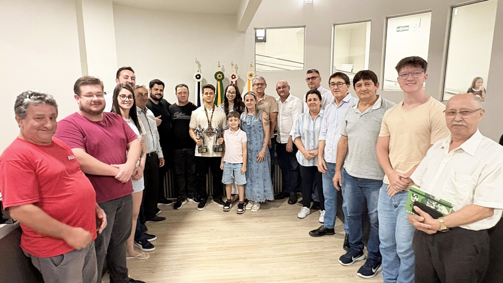 Poder Legislativo de Capinzal |  Vereadores apresentam ações e balanço da sessão de 15 de  dezembro