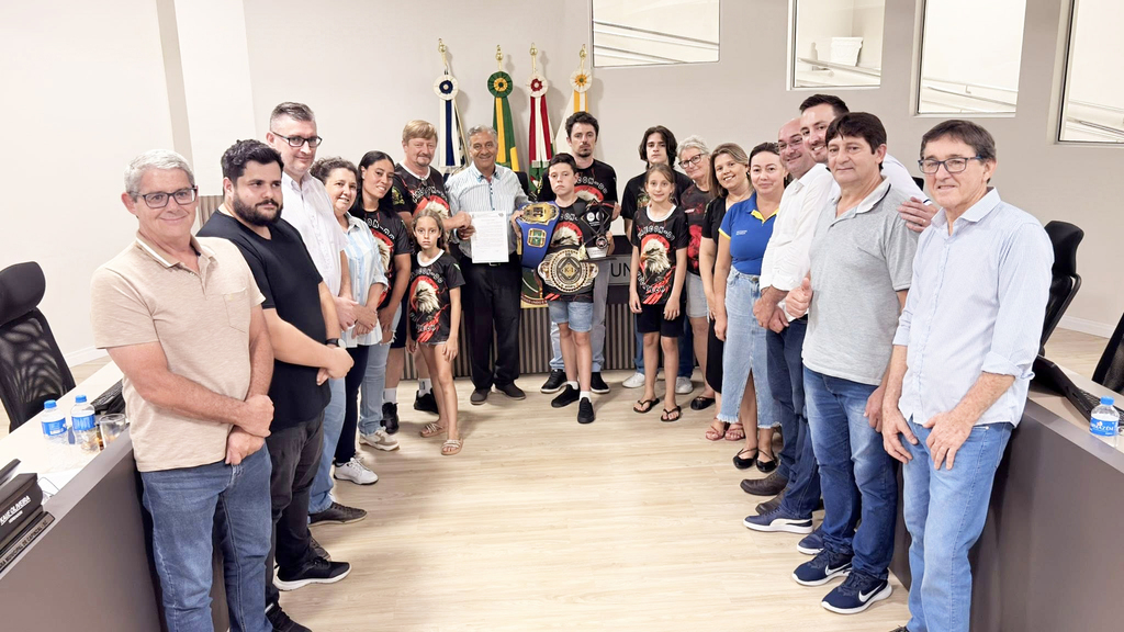 Poder Legislativo de Capinzal |  Vereadores apresentam ações e balanço da sessão de 15 de  dezembro