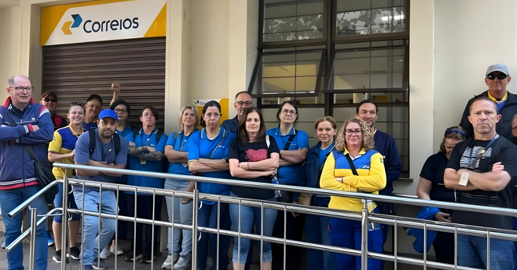 TRABALHADORES DOS CORREIOS ENTRAM EM GREVE EM SETE ESTADOS DO BRASIL