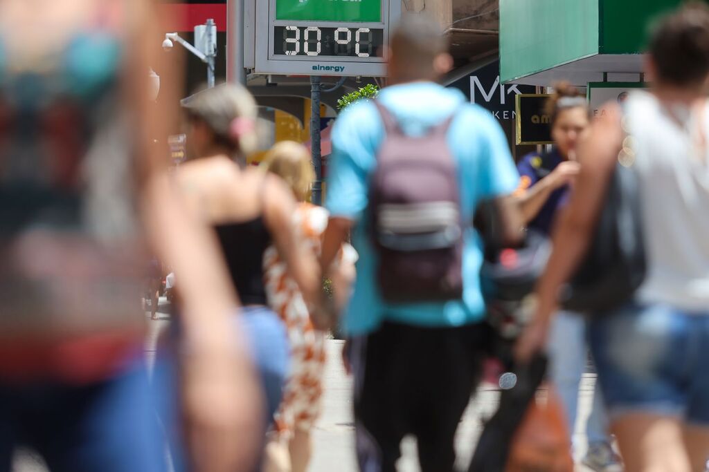 VERÃO TERÁ TEMPERATURAS ELEVADAS E CHUVAS IRREGULARES EM SANTA CATARINA