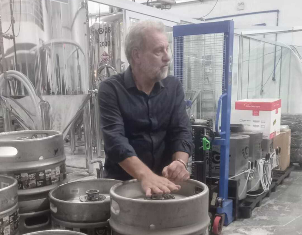 Cervejaria celebra noite especial com amigos, imprensa e parceiros