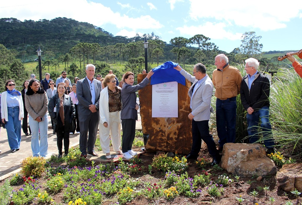 Fabiano Baldessar é conduzido à presidência da Amures