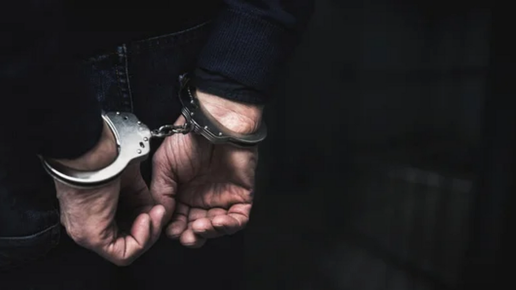 Imagem Reprodução internet - Homem é preso após cumprimento de mandado por furto em Laguna