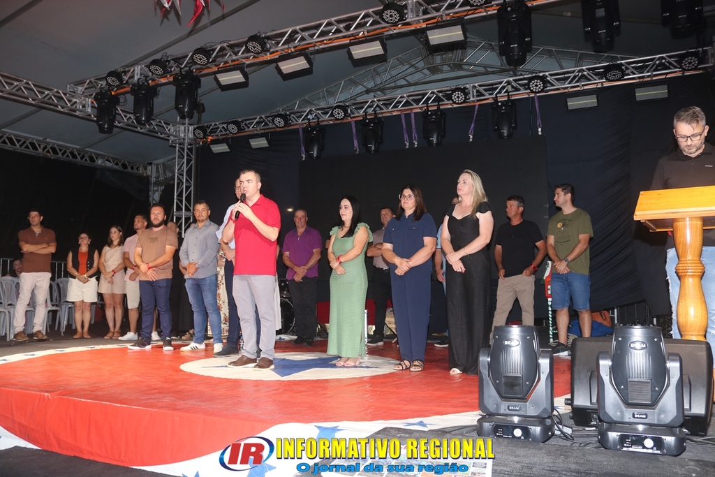 BRILHO, ORGANIZAÇÃO E GRANDE PÚBLICO MARCARAM A ABERTURA DO 5º NATAL RECANTO DOS CANYONS DE MORRINHOS DO SUL