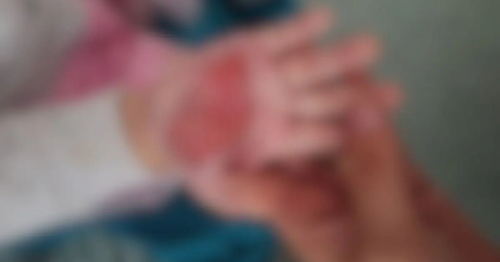 Madrasta é presa ao tentar fugir após agressão contra criança de 2 anos em SC