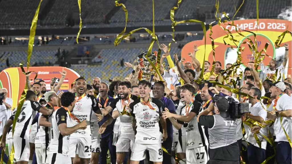 Corinthians supera Vasco no Maracanã e fatura o tetracampeonato da Copa do Brasil