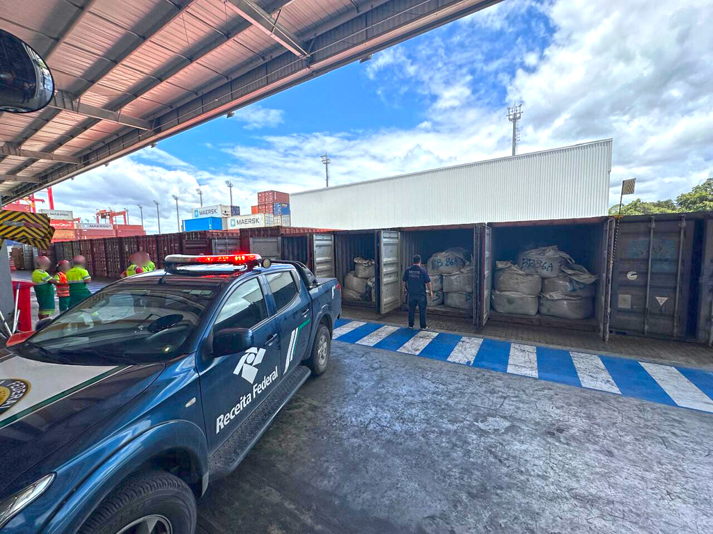 Receita Federal apreende mais de R$ 2,1 mi em minério de cobre nos Portos de Paranaguá e Itapoá