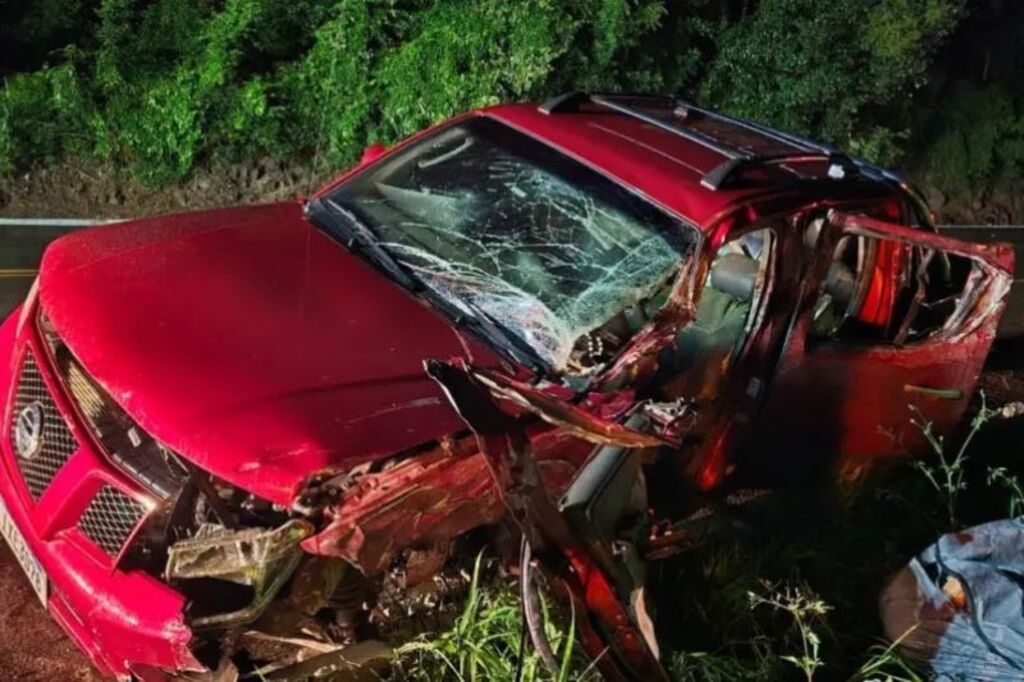 Motorista morre após colisão entre caminhão e caminhonete na BR-282 em Xaxim