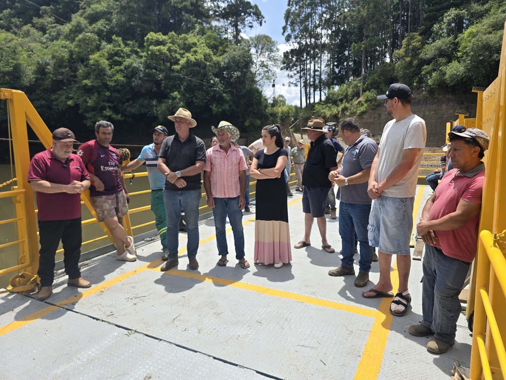 Balsa revitalizada é entregue e fortalece ligação entre Otacílio Costa e Bocaina do Sul