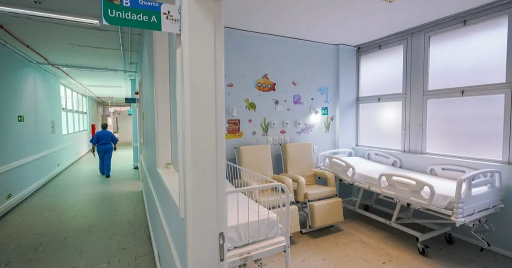 Bebê de 11 meses segue intubado em UTI após intoxicação por anfetamina em SC