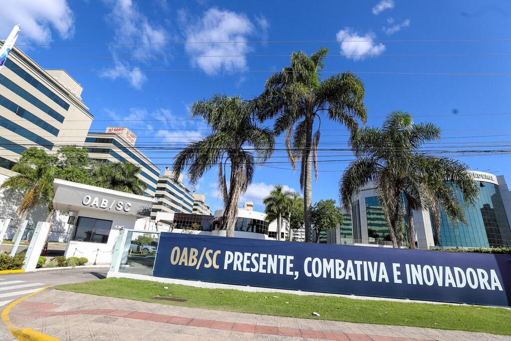 Formação acadêmica avançada: ESA/SC lança edital com vagas exclusivas em mestrado e doutorado para a advocacia catarinense