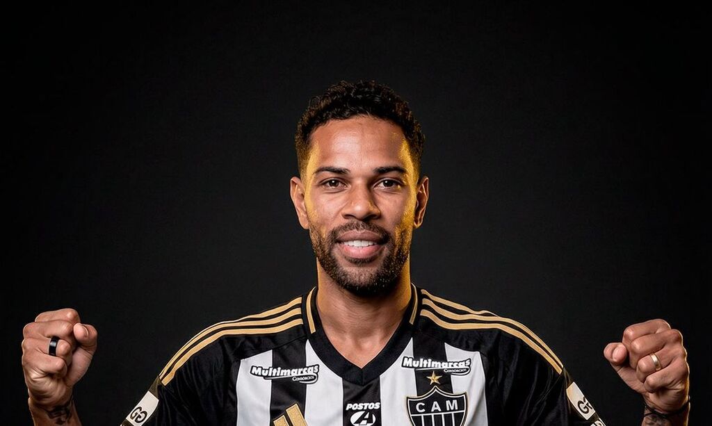 Atlético-MG anuncia o lateral-esquerdo Renan Lodi
