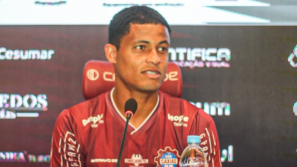 Caxias anuncia Joilson como reforço para a temporada 2026