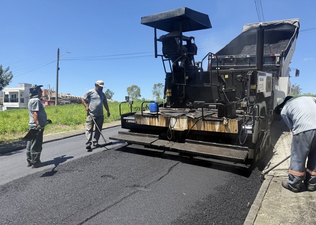 Prefeitura de Criciúma pavimenta 167 ruas em 2025 e projeta grandes obras para 2026