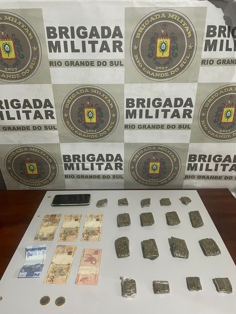 BRIGADA MILITAR PRENDE HOMEM POR TRÁFICO DE DROGAS EM TORRES