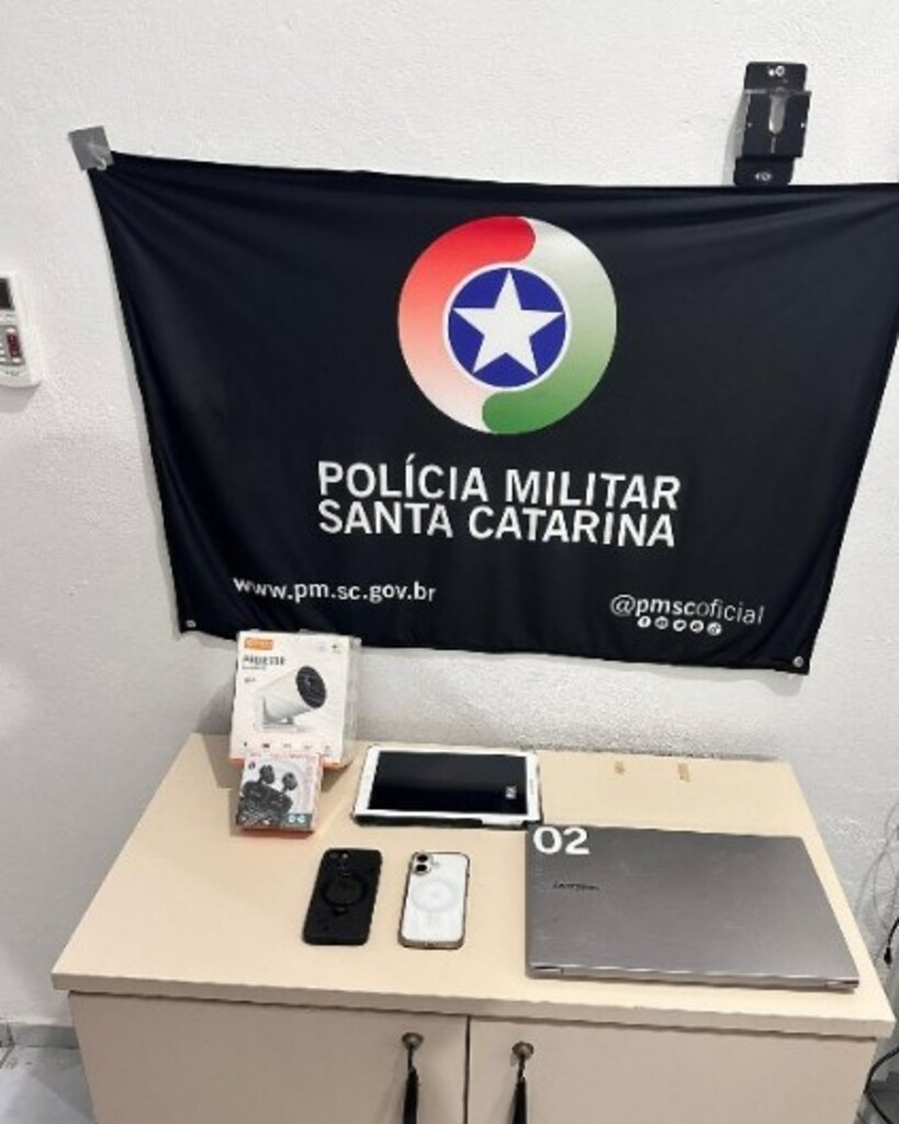 Assalto a loja da Vivo em São Francisco do Sul termina com recuperação de aparelhos em menos de seis horas