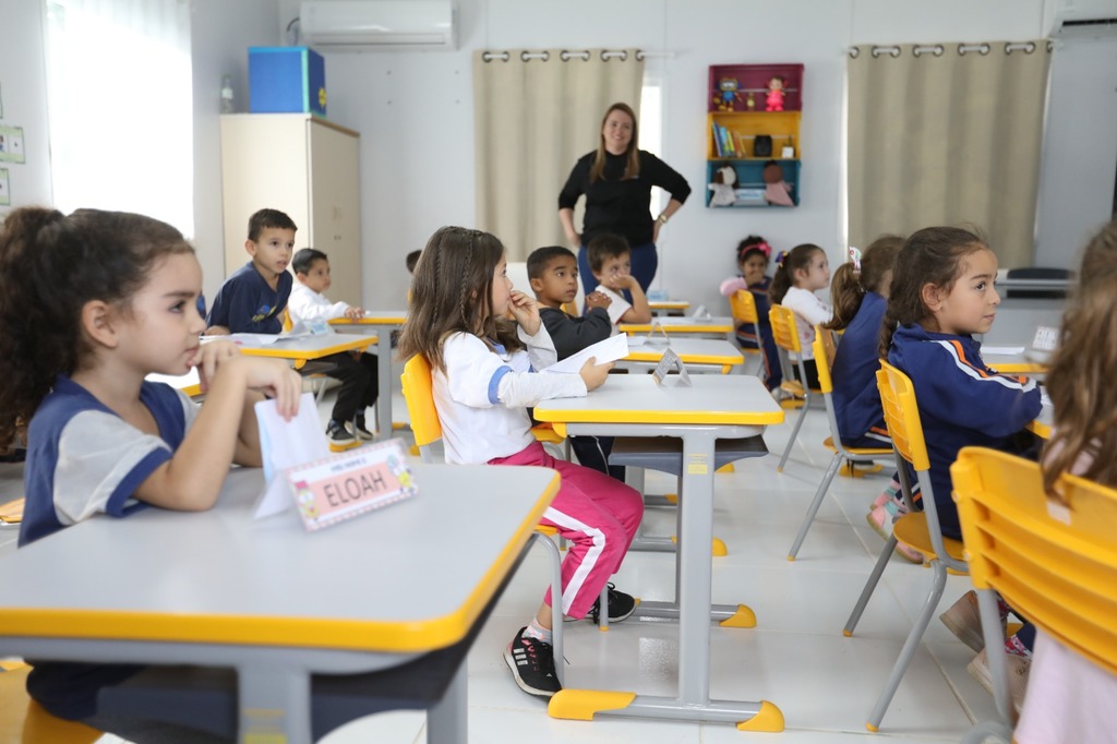 Aberta chamada pública emergencial para contratação temporária de profissionais da educação em São Francisco do Sul