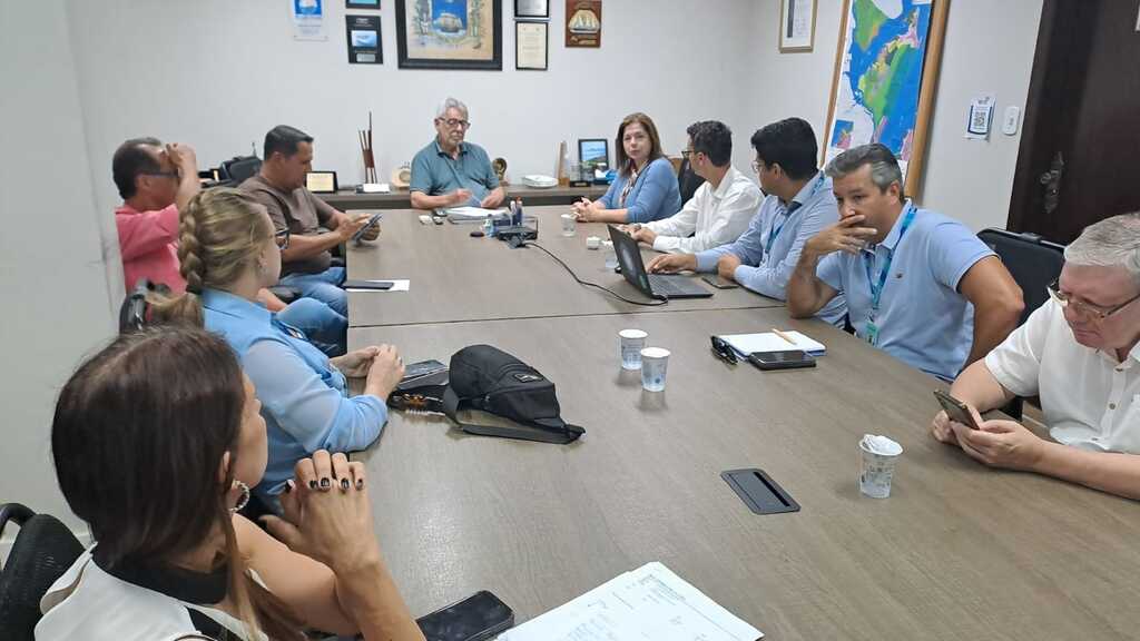 Reunião define ações para reforçar abastecimento de água na próxima temporada de verão em São Francisco do Sul