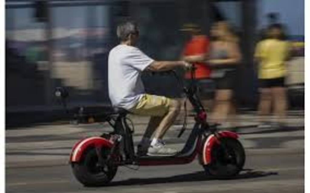 Imagem Artigo Geral Estão em vigor as novas regras para ciclomotores