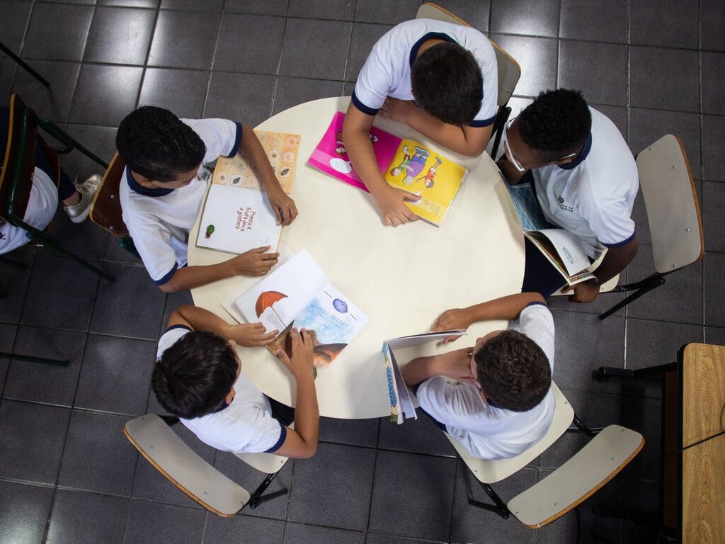 Imagem Artigo Geral Crianças aprendem mesmo quando parecem distraídas