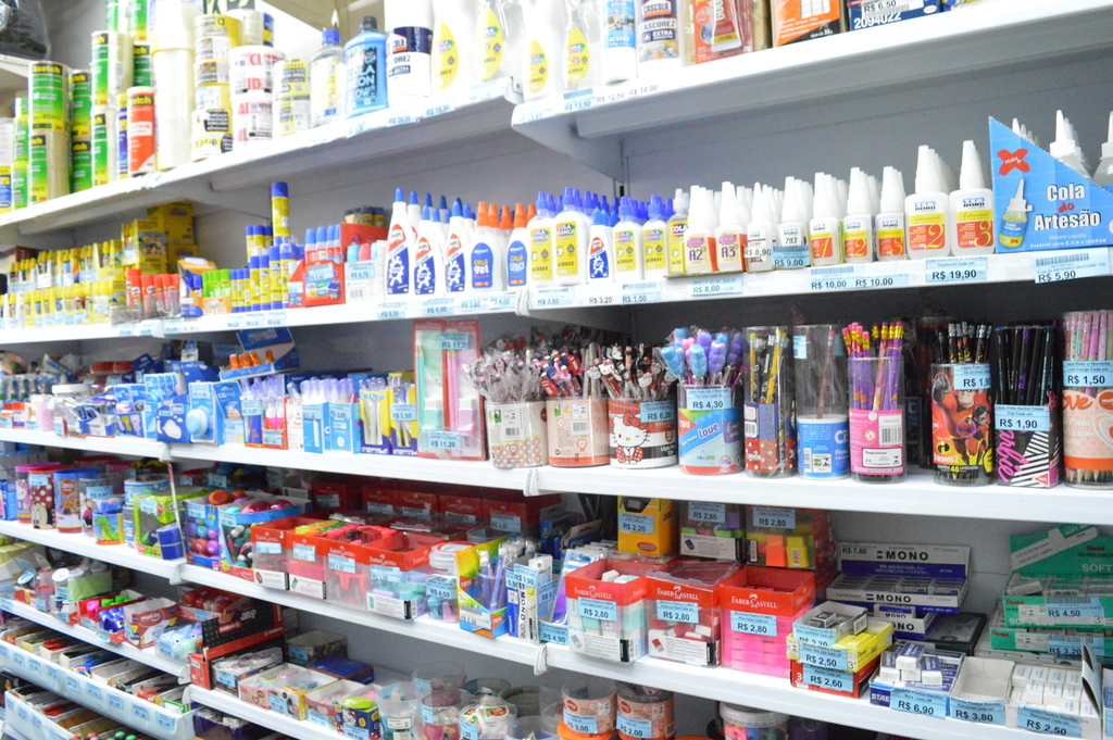 Procon de São Francisco do Sul divulga pesquisa de preços do material escolar 2026