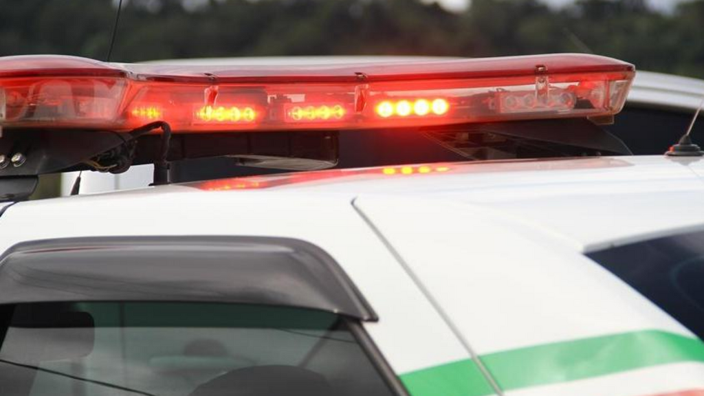 Procurada por tentativa de homicídio, mulher é localizada e presa no bairro Encantada, em Garopaba